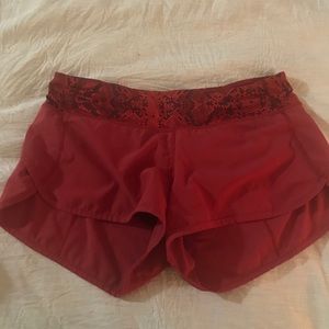 Lululemon size 6 speed shorts